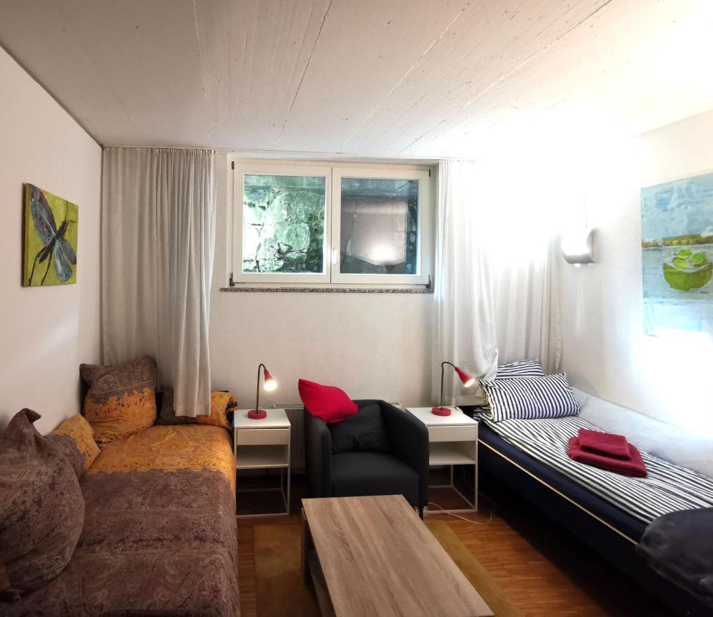 Ferienwohnung Im Turm Bellevue Mit 3 Schlafzimmern Sachsenheim Exterior photo